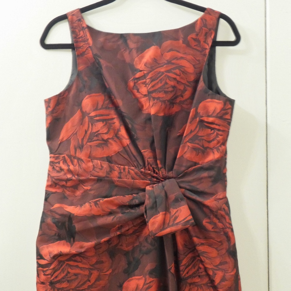 Jones Wear Dress with Red & Black Roses
